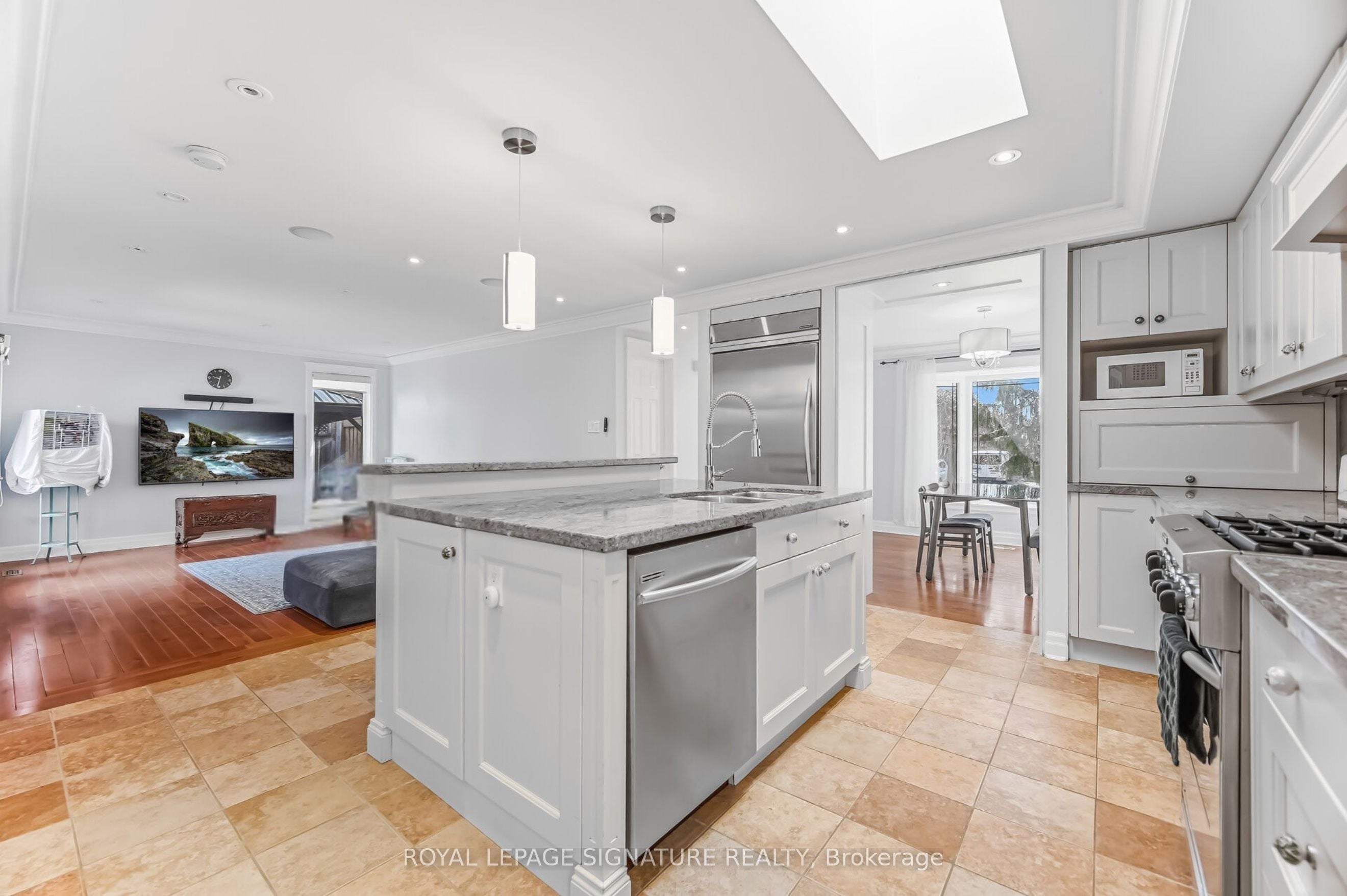 34 Lorraine Crescent, Brampton, ON, L6S 2R7