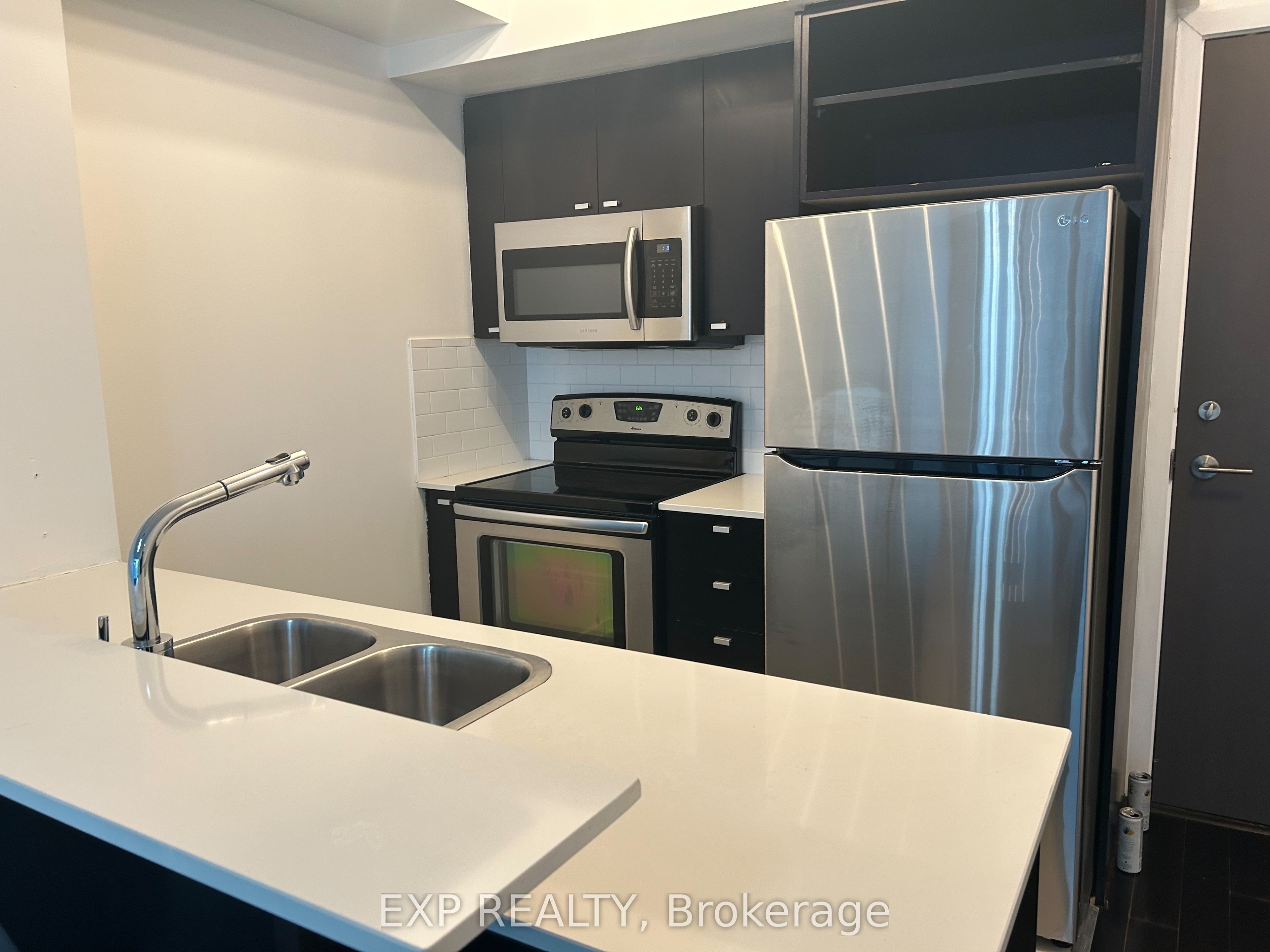Additional image 5 of 2108-103 The Queensway N/a, Toronto, ON, M6S 5B3