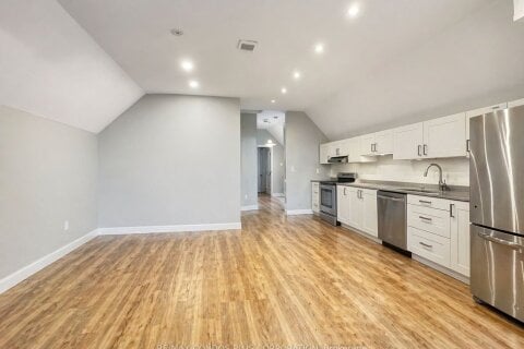 Additional image 7 of 869 Beach Boulevard, Hamilton, ON, L8H 6Z5