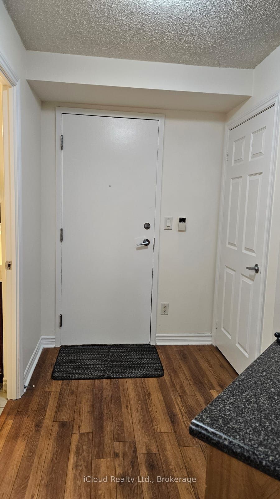 Additional image 5 of 2330-3888 Duke Of York Boulevard, Mississauga, ON, L5B 4P5