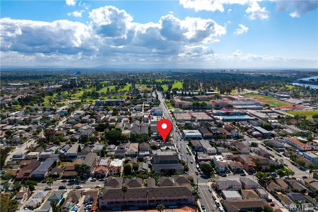 1005 Roswell Ave, Long Beach, CA 90804