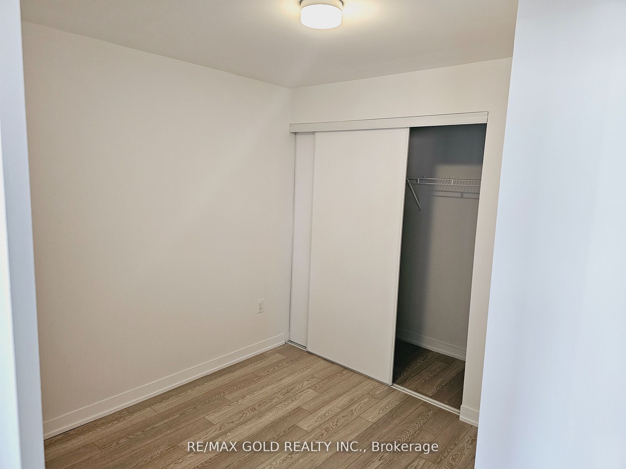 Additional image 4 of 411-3401 Ridgeway Drive, Mississauga, ON, L5L 0B9