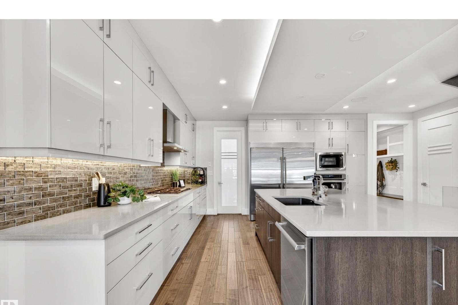 Additional image 8 of 14132 97 Avenue NW, Edmonton, AB, T5N0C9