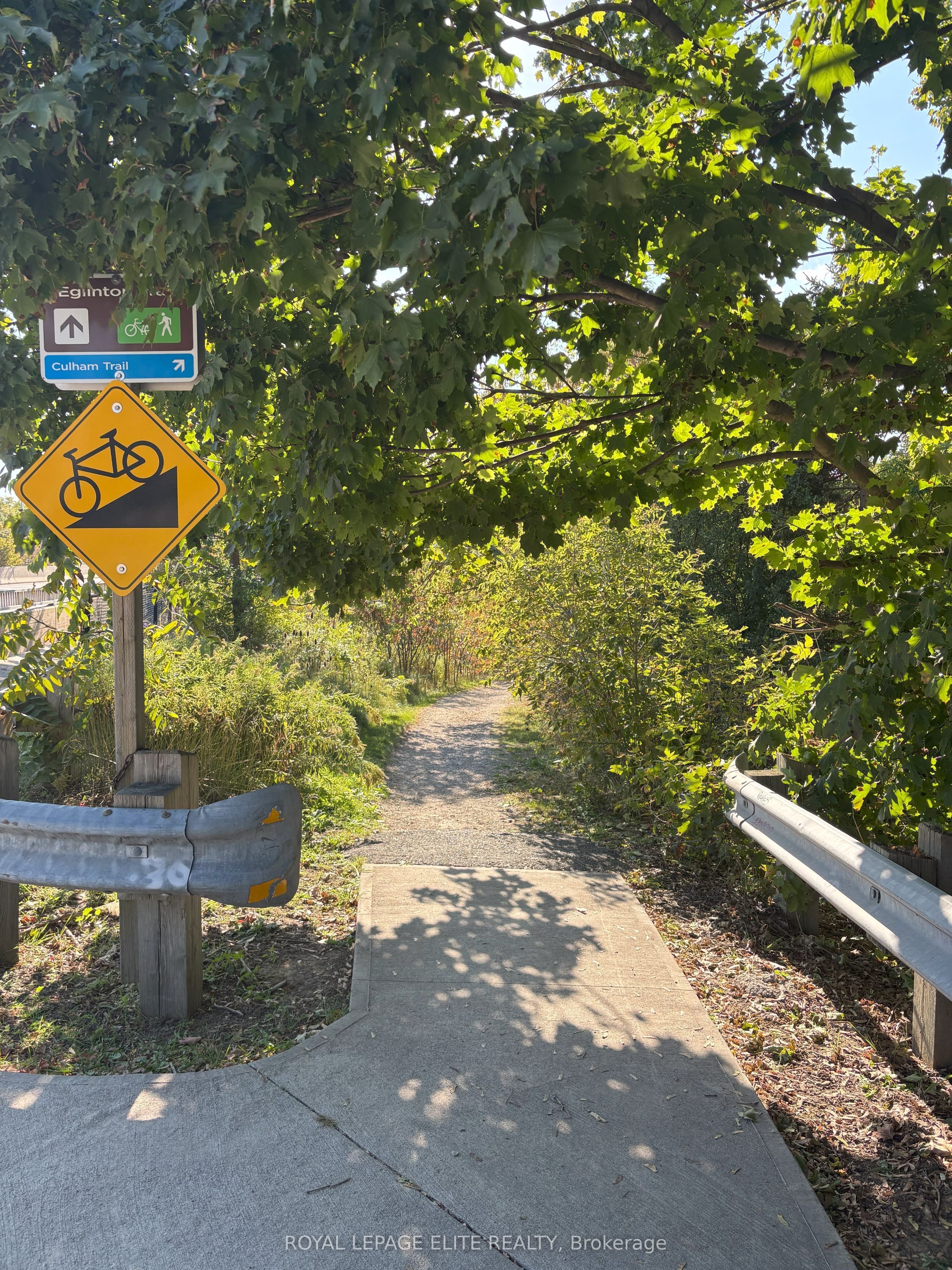 Additional image 4 of 1631 Eglinton Avenue W, Mississauga, ON, L5M 7C1