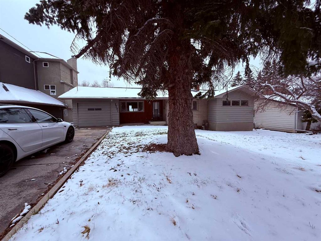 1731 12 Avenue NW, Calgary, AB, T2N 1J3