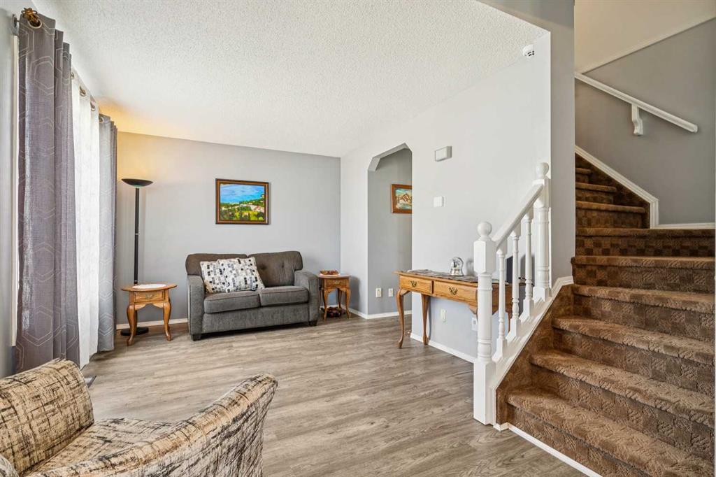 Additional image 4 of 3 Riverwood Court SE, Calgary, AB, T2C4E9