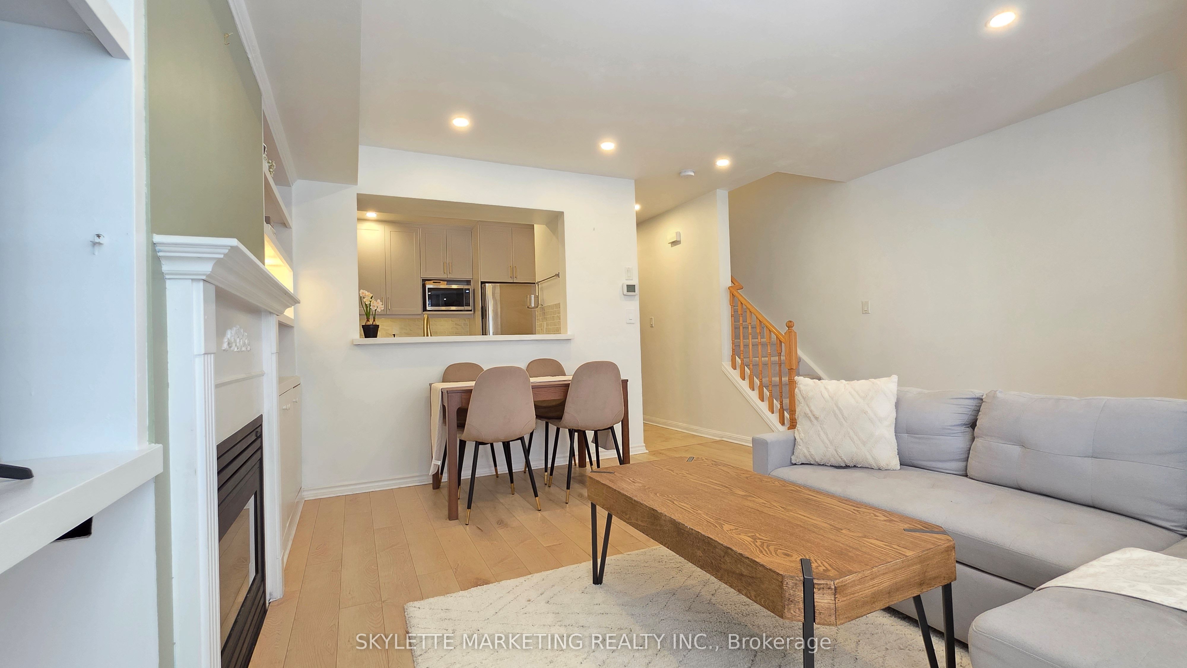 Additional image 3 of 123-3 Everson Drive, Toronto, ON, M2N 7C2