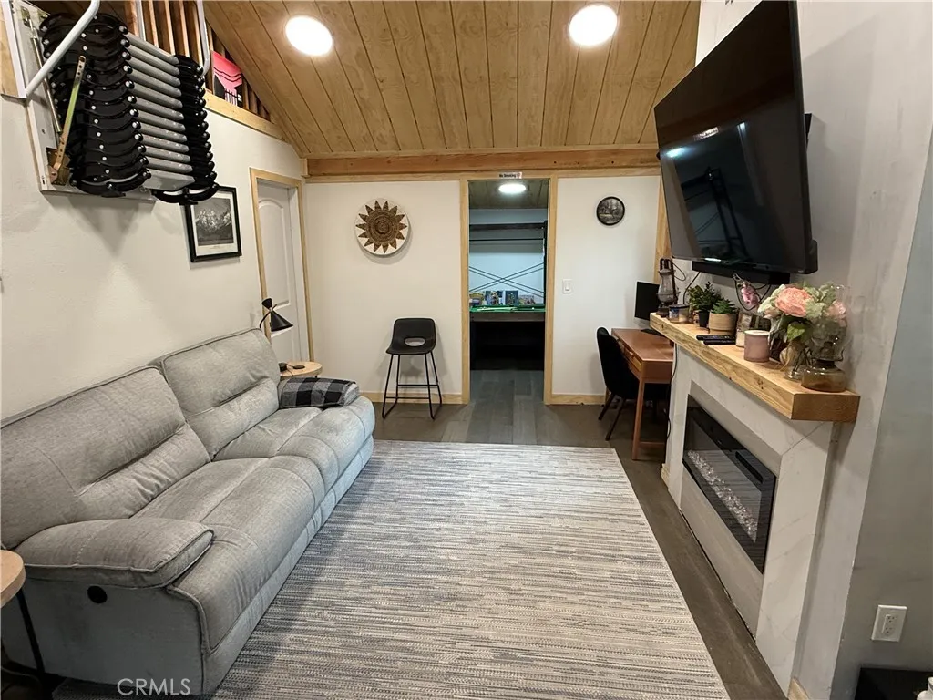 Additional image 46 of 25881 Sunset Loop, Twin Peaks, CA 92391