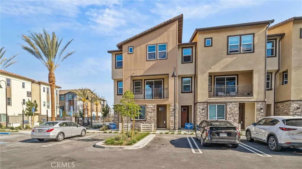 Additional image 51 of 6123 Valentina Way Unit 302, Eastvale, CA 92880