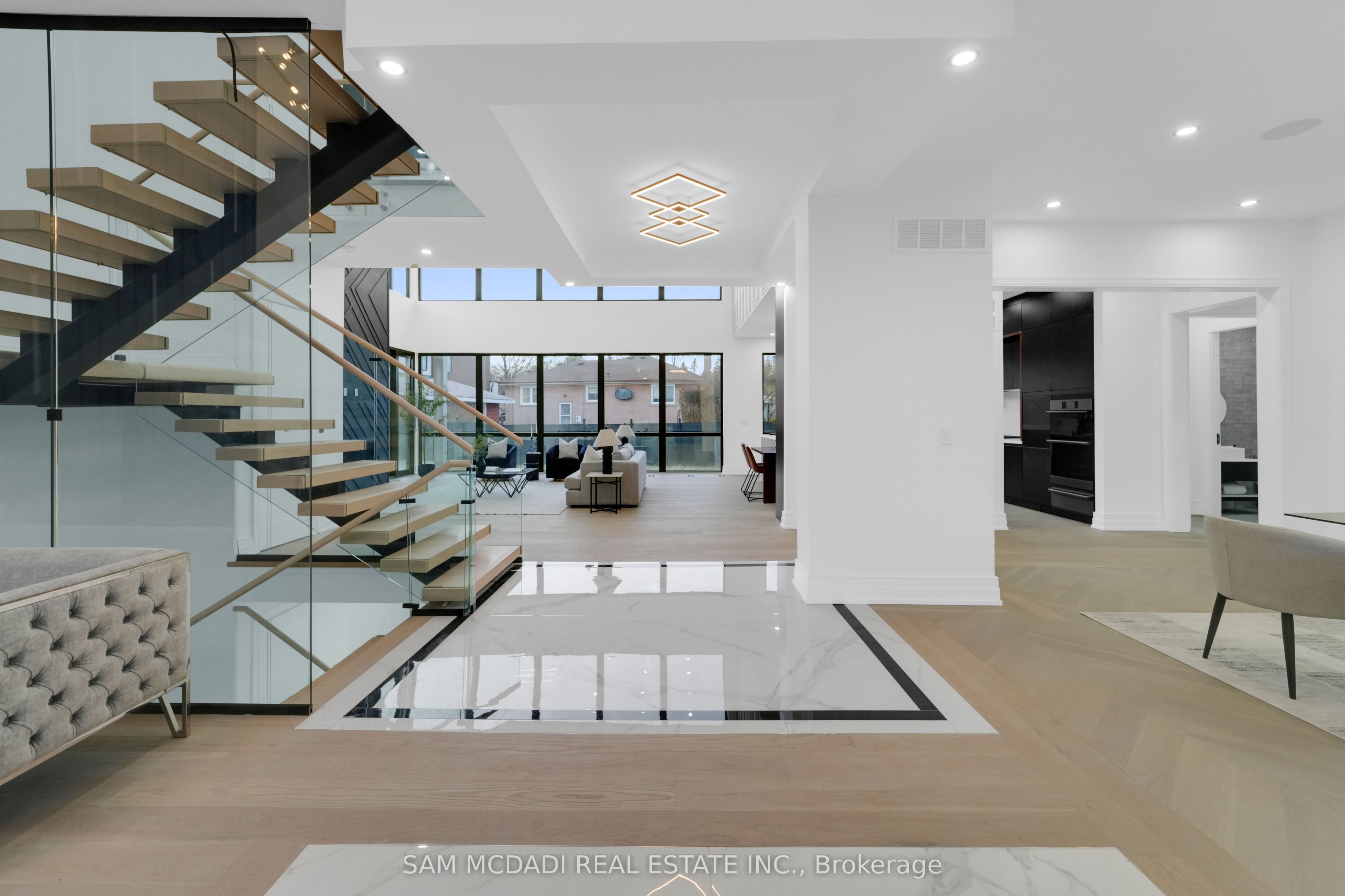 Additional image 5 of 468 Saville Crescent, Oakville, ON, L6L 3V1