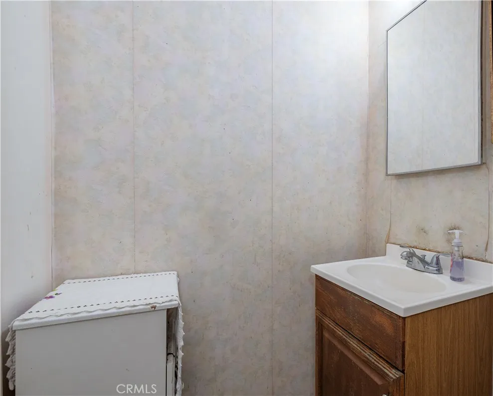 Additional image 99 of 10921 Walnut St, Los Alamitos, CA 90720