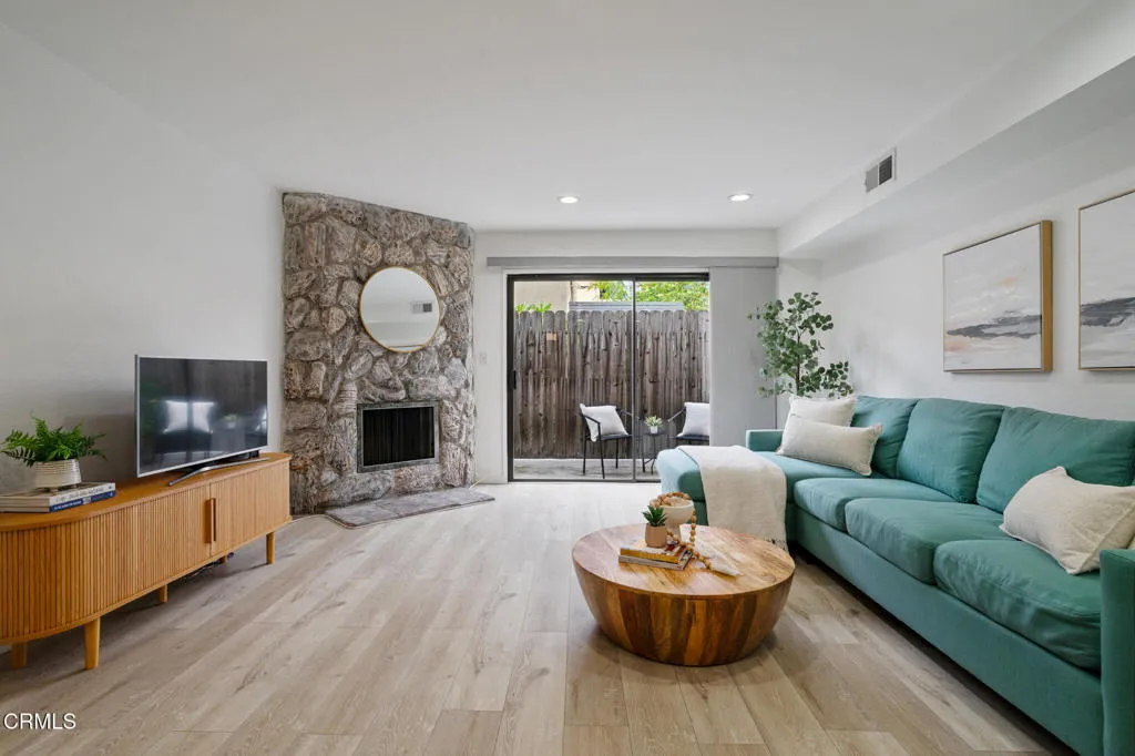 Additional image 23 of 544 E Magnolia Blvd Unit D, Burbank, CA 91501
