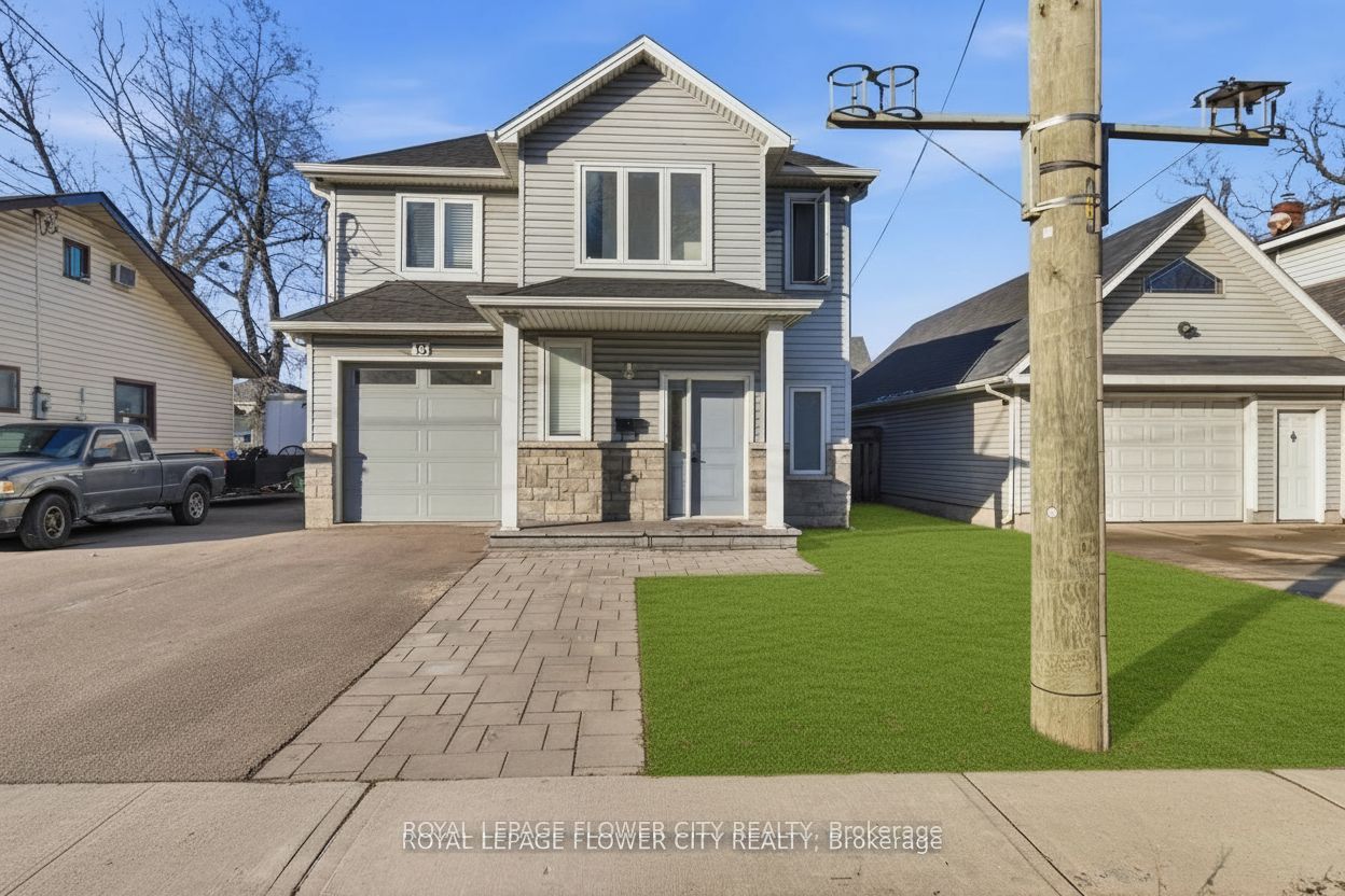 13 Grafton Avenue, Hamilton, ON, L8H 7E6