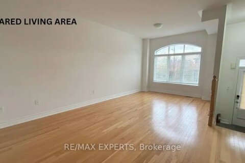 Additional image 6 of 2-13 Ypres Road, Toronto, ON, M6M 0B2