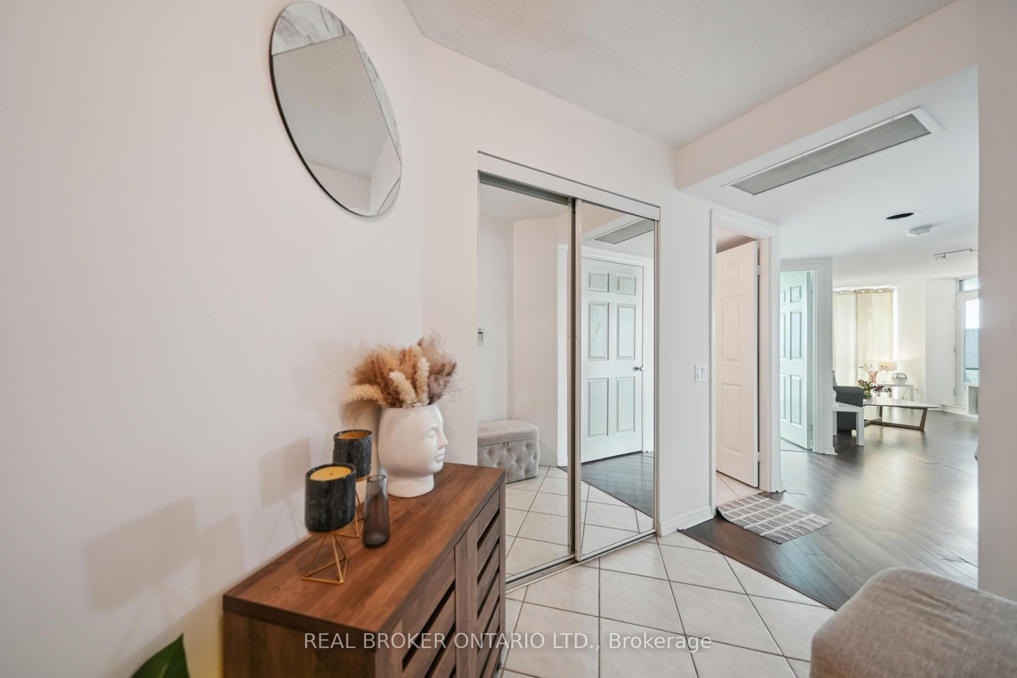 Additional image 5 of 808-28 Harrison Garden Boulevard, Toronto, ON, M2N 7B5