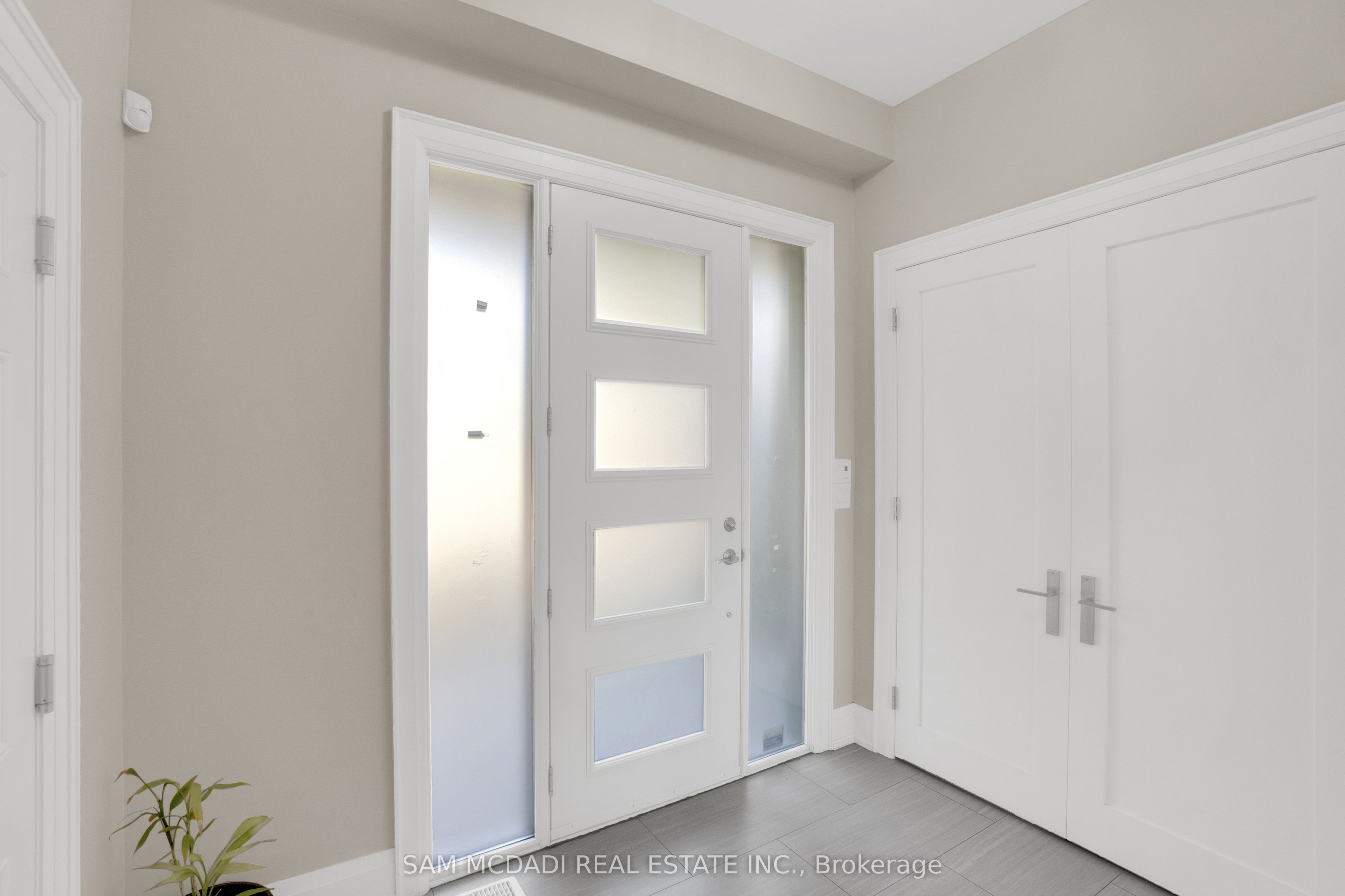 Additional image 3 of 1196 Strathy Avenue, Mississauga, ON, L5E 2K6