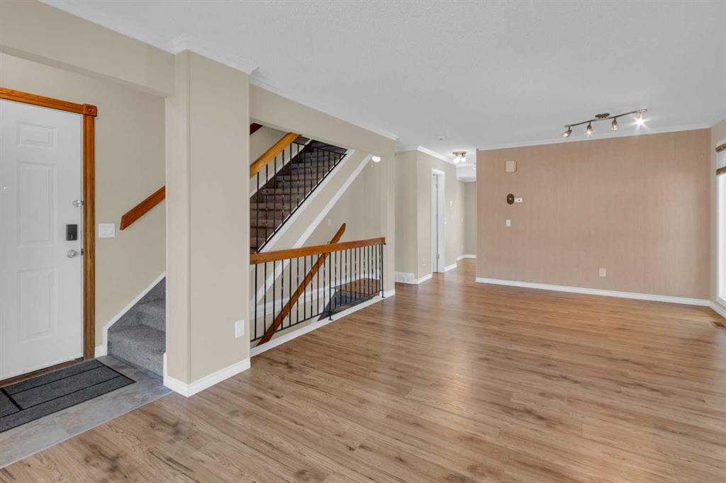 Additional image 3 of 2537 9 Avenue SE, Calgary, AB, T2A 0B4