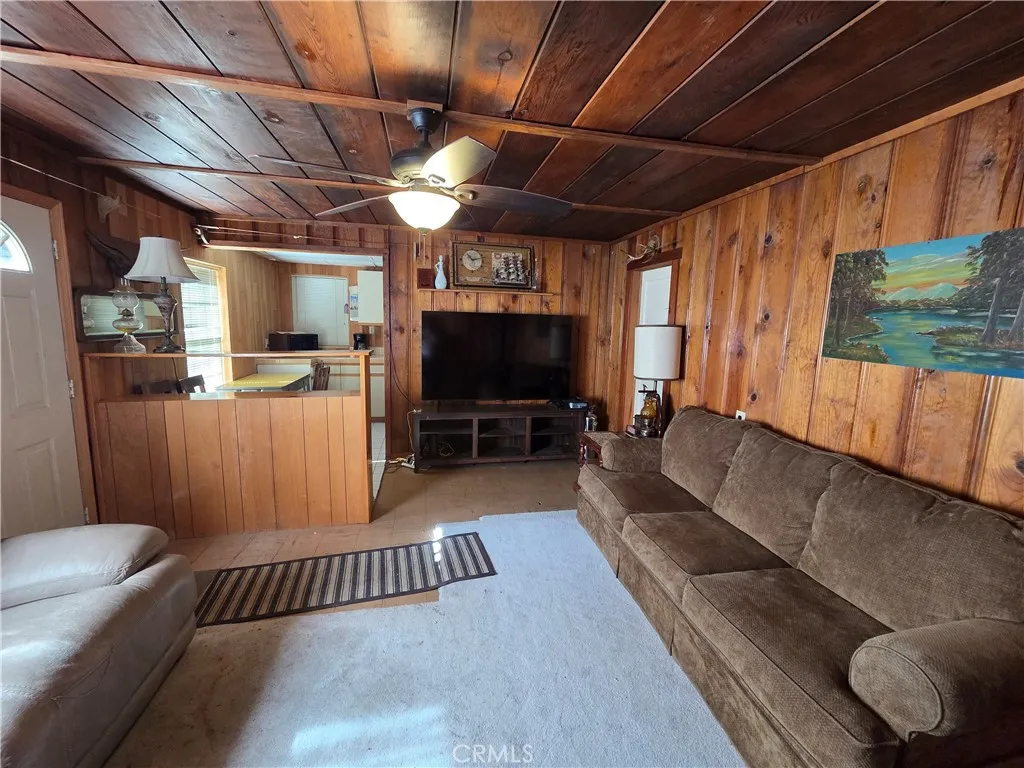 Additional image 16 of 525 Yukon Dr, Green Valley Lake, CA 92341