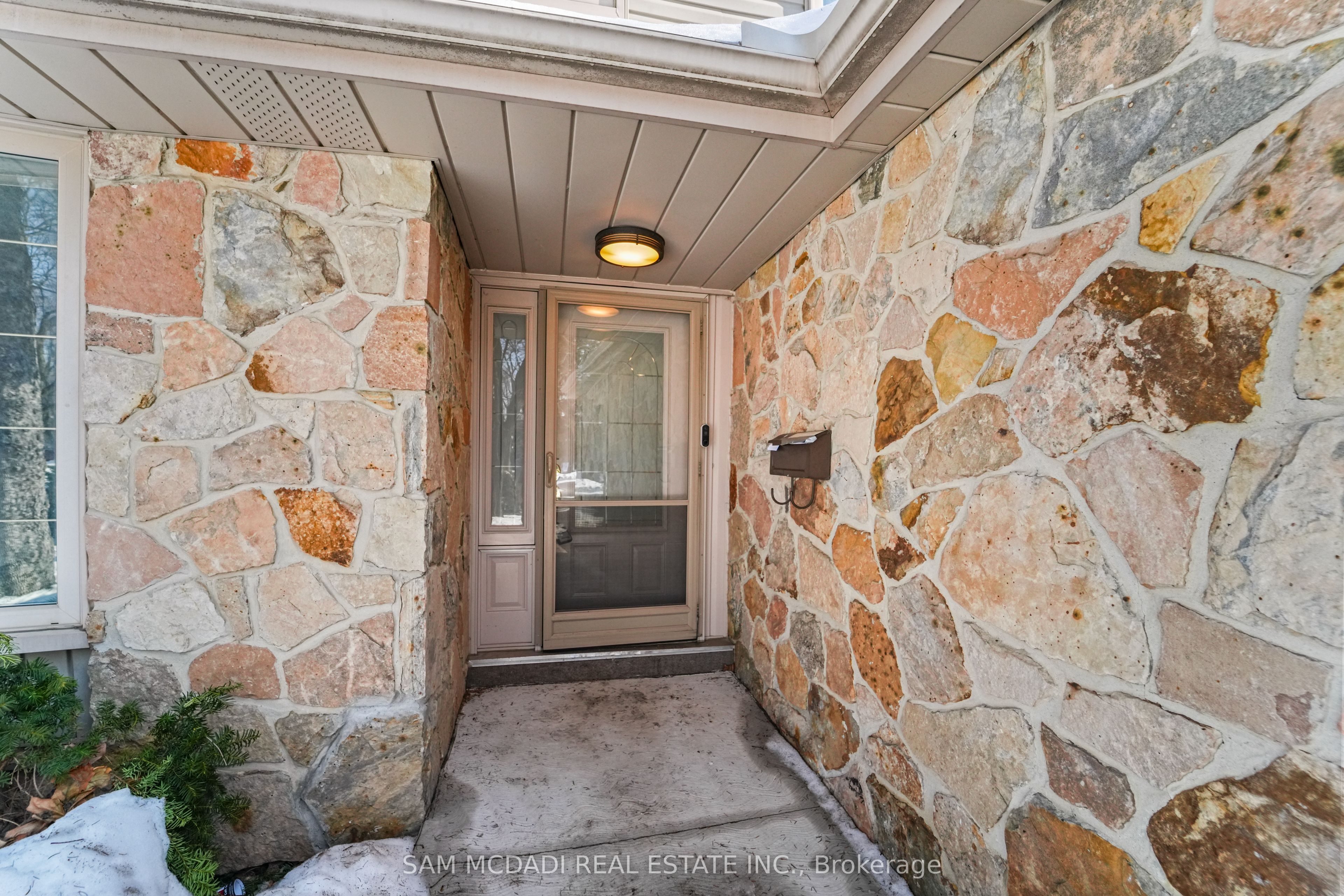 Additional image 6 of 44 Madrid Crescent, Brampton, ON, L6S 2X4