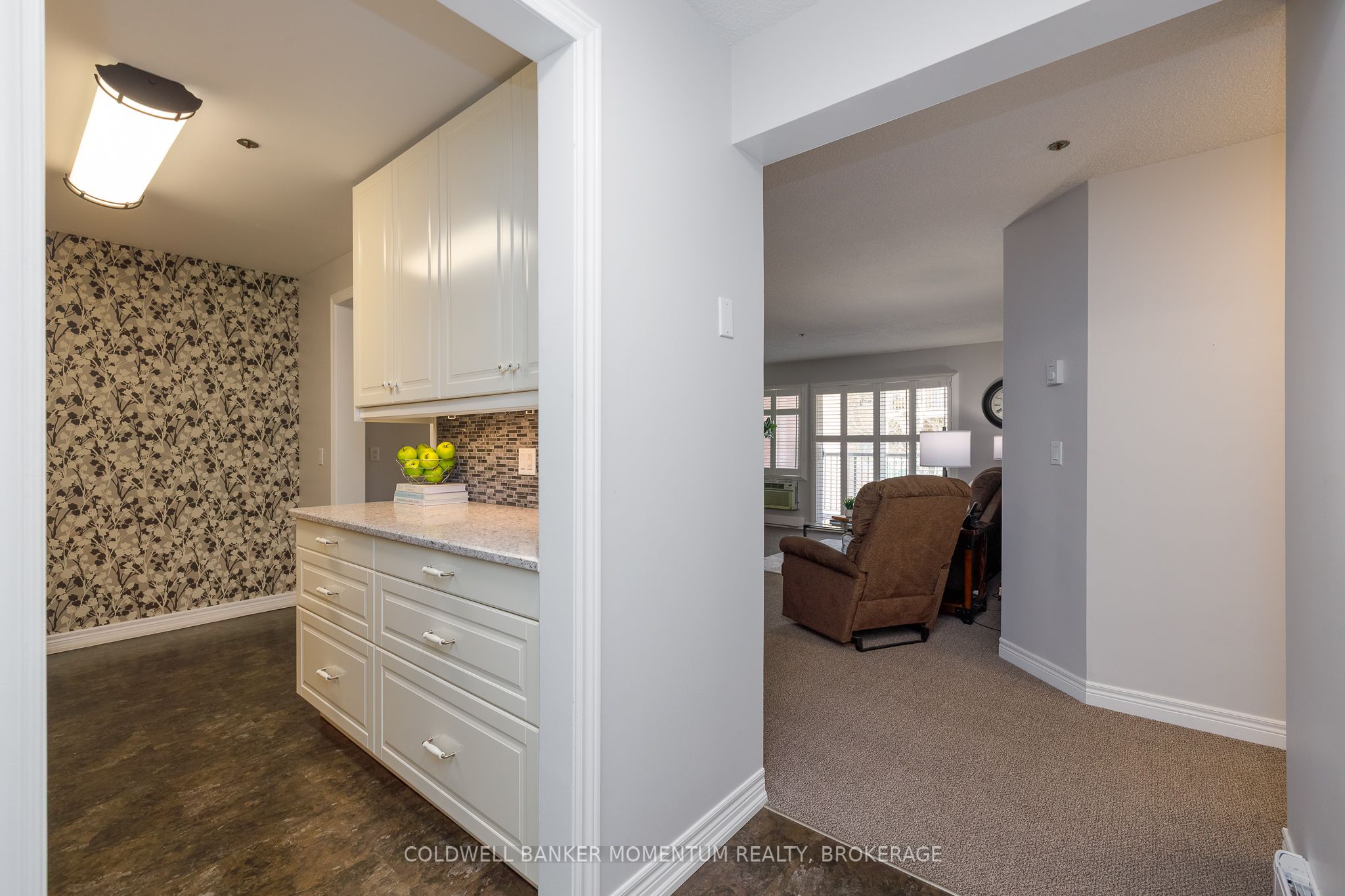 Additional image 3 of 206-6 Niagara Street, Grimsby, ON, L3M 5A4