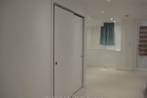 Additional image 8 of Lower-765 Gerrard Street E, Toronto, ON, M4M 1Y5
