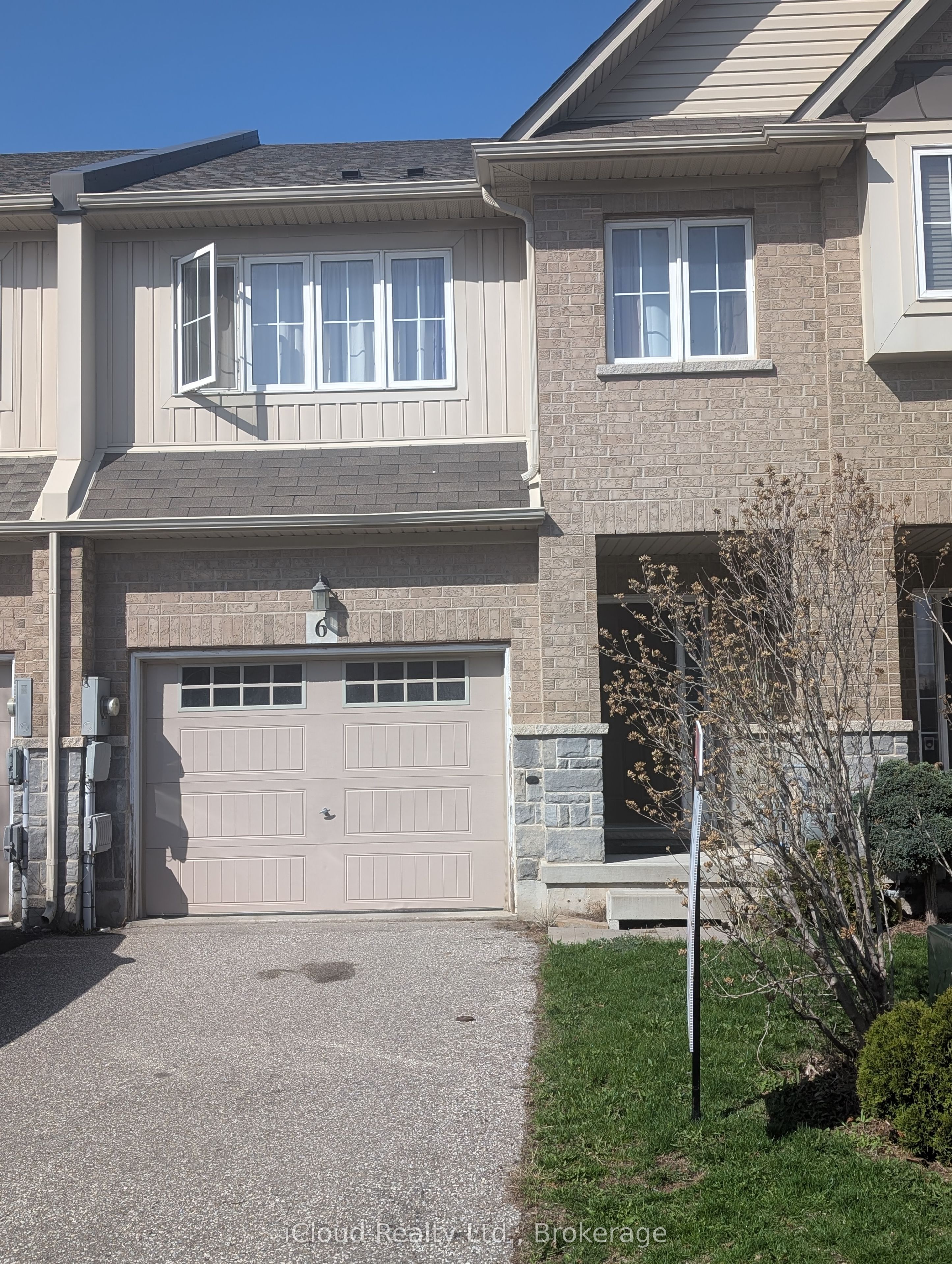 6-170 Palace Beach Trail, Hamilton, ON, L8E 0H2