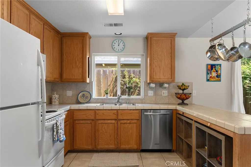 Additional image 17 of 1166 E 10th St, Chico, CA 95928