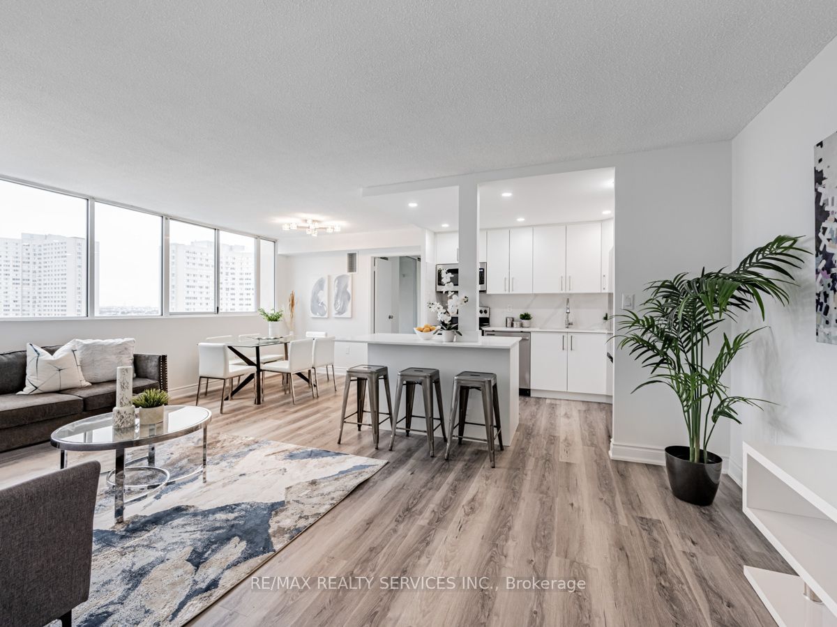 Additional image 3 of 1108-3590 Kaneff Crescent, Mississauga, ON, L5A 3X3
