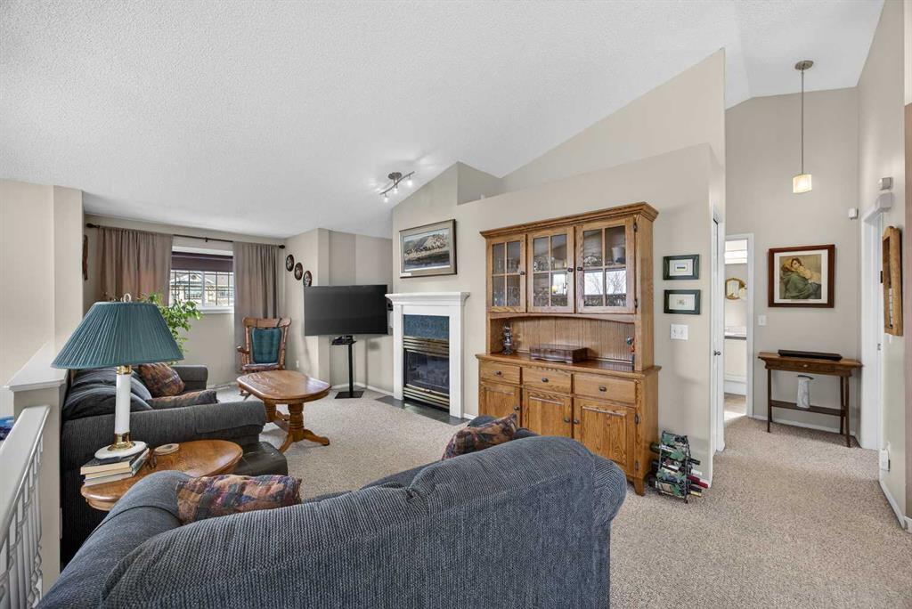 Additional image 3 of 466 Douglas Glen Boulevard SE, Calgary, AB, T2Z 2M8