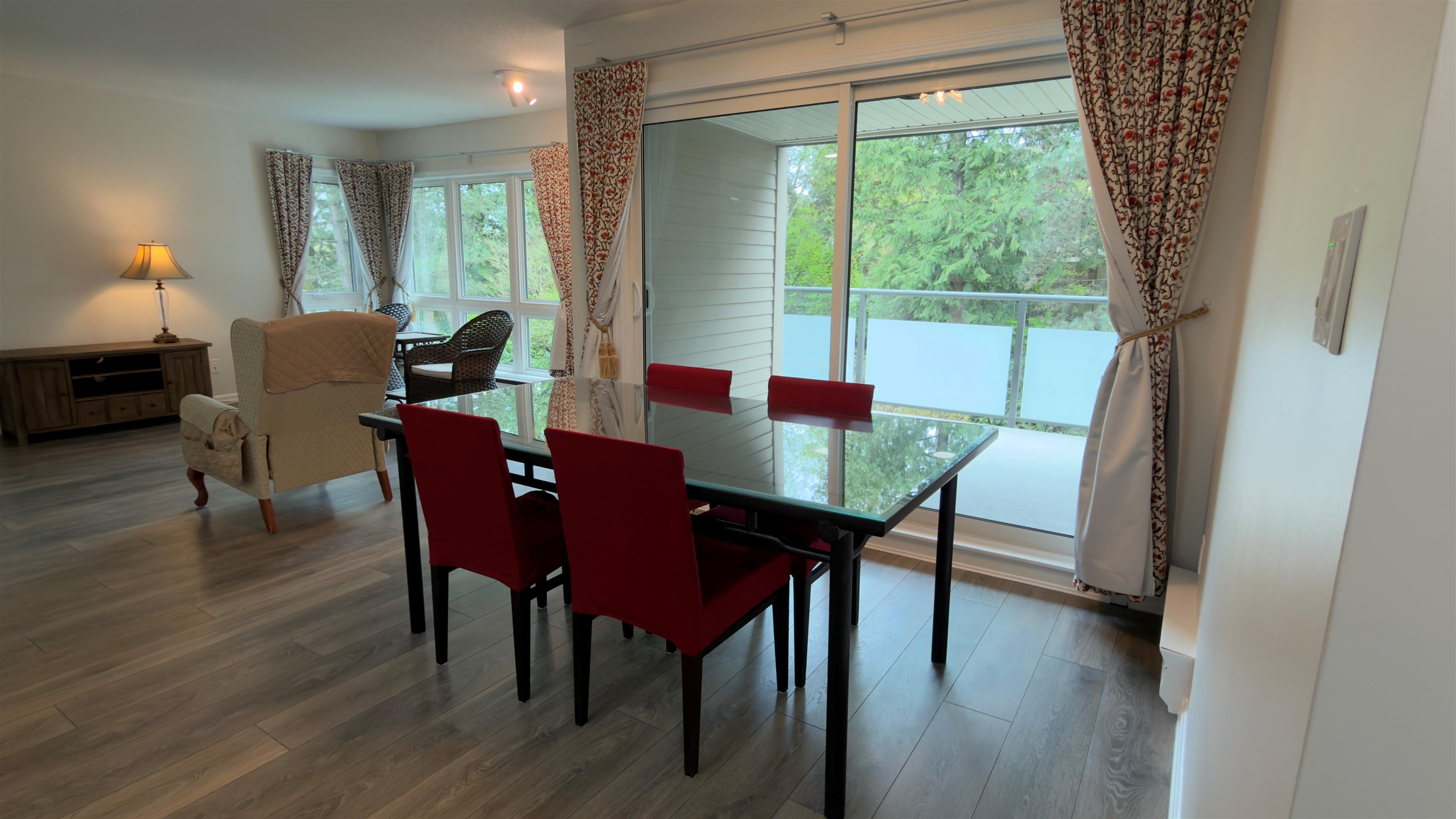 Additional image 4 of 402-3970 Linwood Street, Burnaby, BC, V5G 4R5