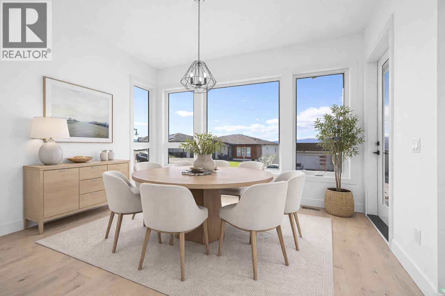 Additional image 3 of 2163 Kentucky Crescent, Kelowna, BC, V1P0A2
