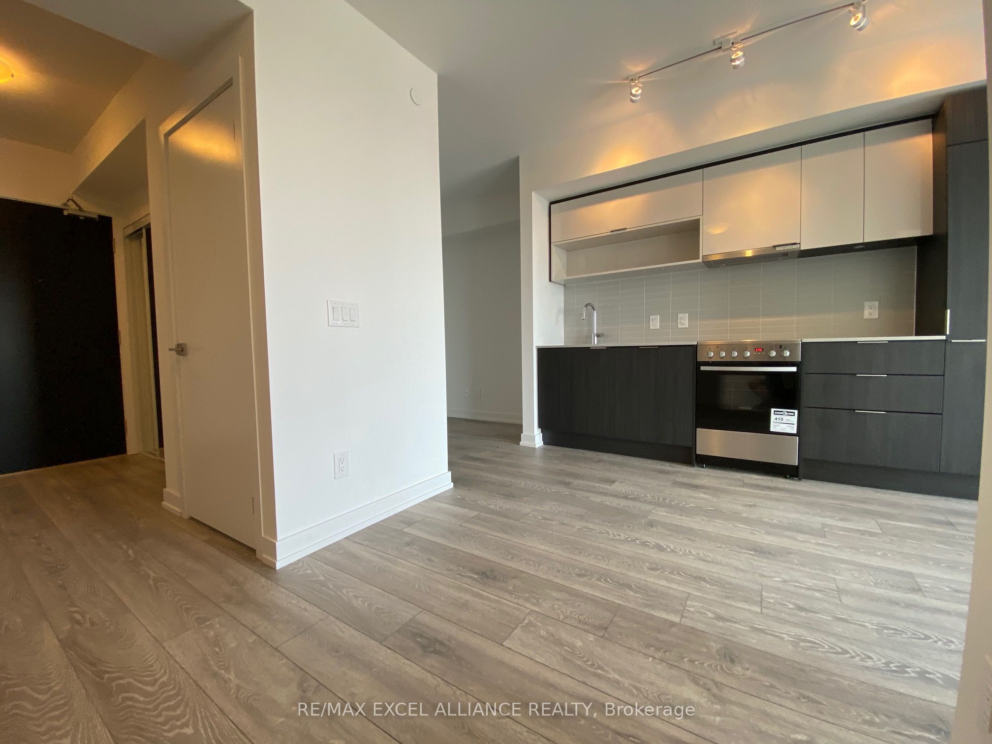 Additional image 5 of 1806-159 Wellesley Street, Toronto, ON, M4Y 0H5