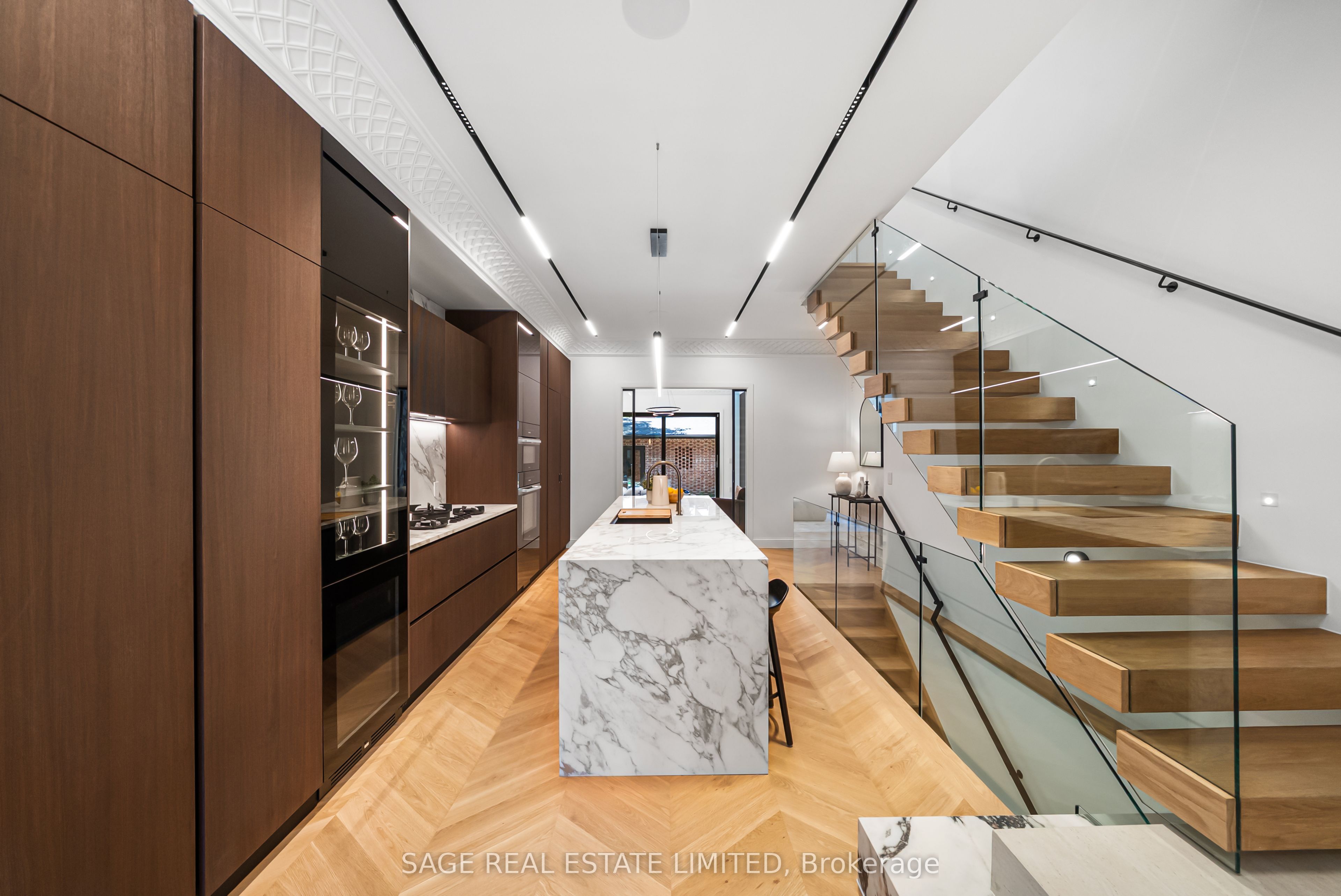 Additional image 3 of 72 Montrose Avenue, Toronto, ON, M6J 2T7