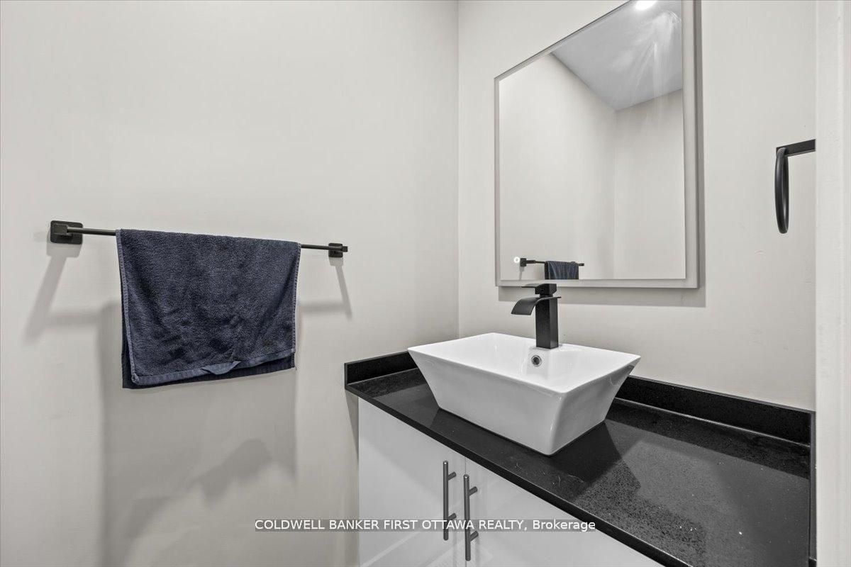 Additional image 4 of A & B-25 Pennard Way, Ottawa, ON, K1T 4C1