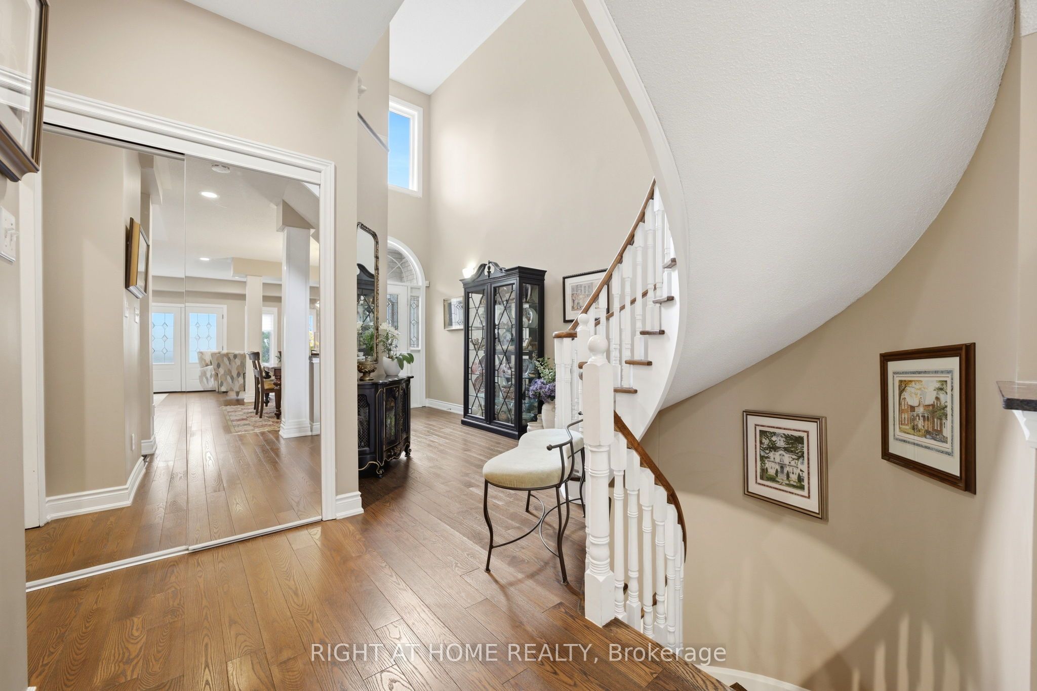 Additional image 3 of 2121 Pinevalley Crescent, Oakville, ON, L6H 6L7