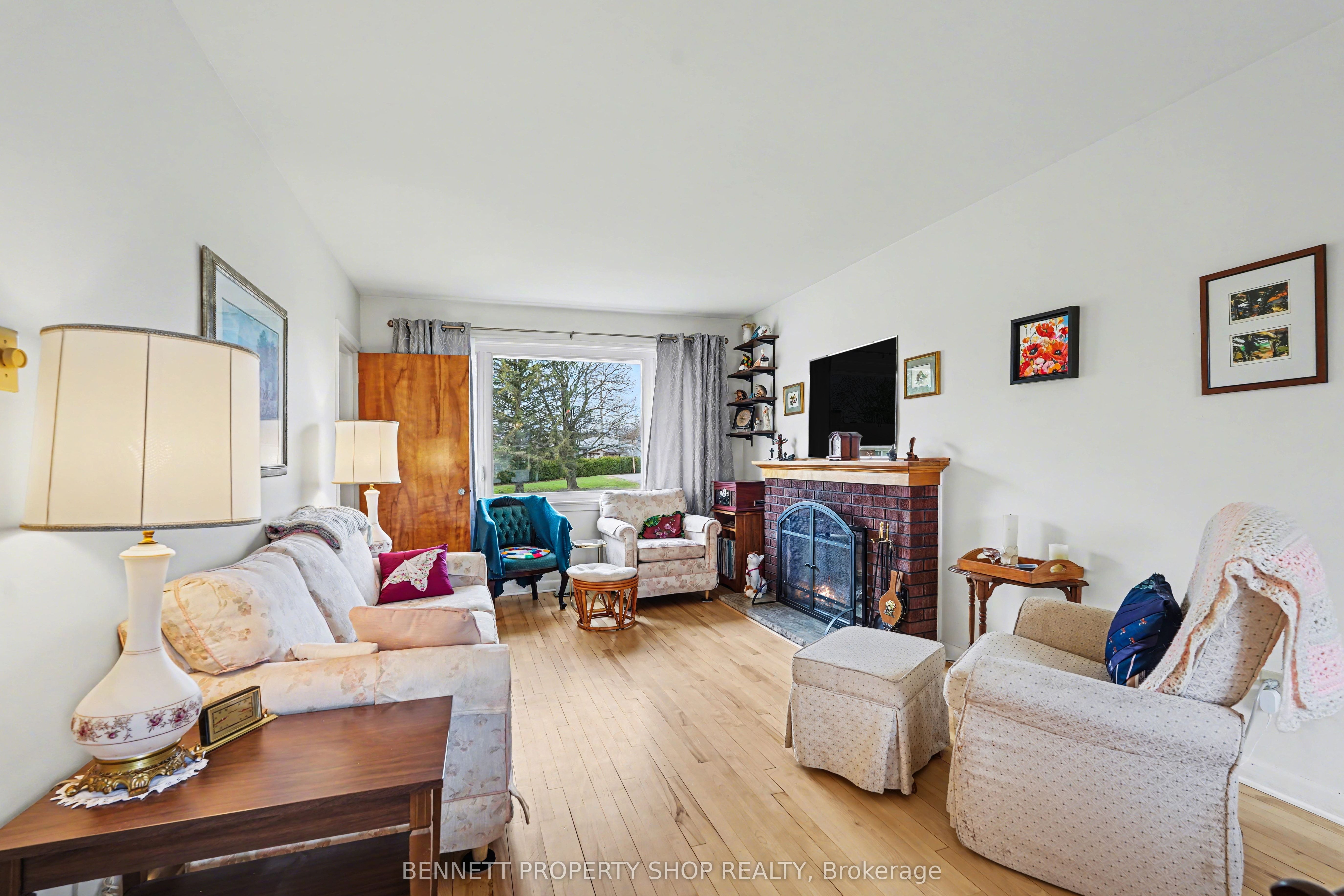 Additional image 3 of 1953 Saunderson Drive, Ottawa, ON, K1G 2C8