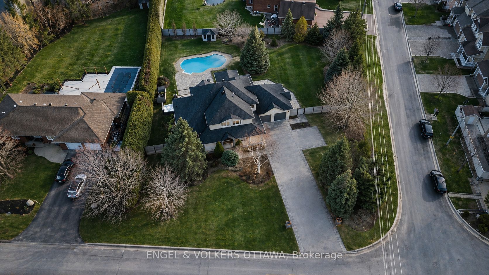 Additional image 2 of 32 Barcham Crescent, Ottawa, ON, K2J 3Z7