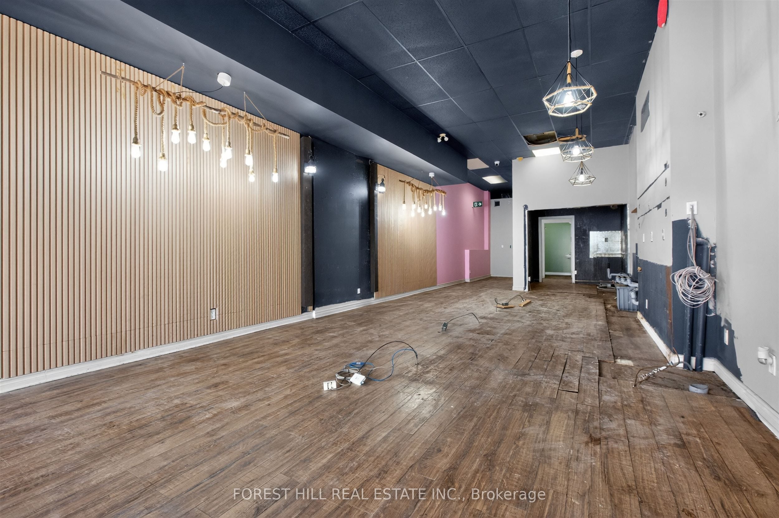 Additional image 6 of Main-283 College Street, Toronto, ON, M5T 1S2