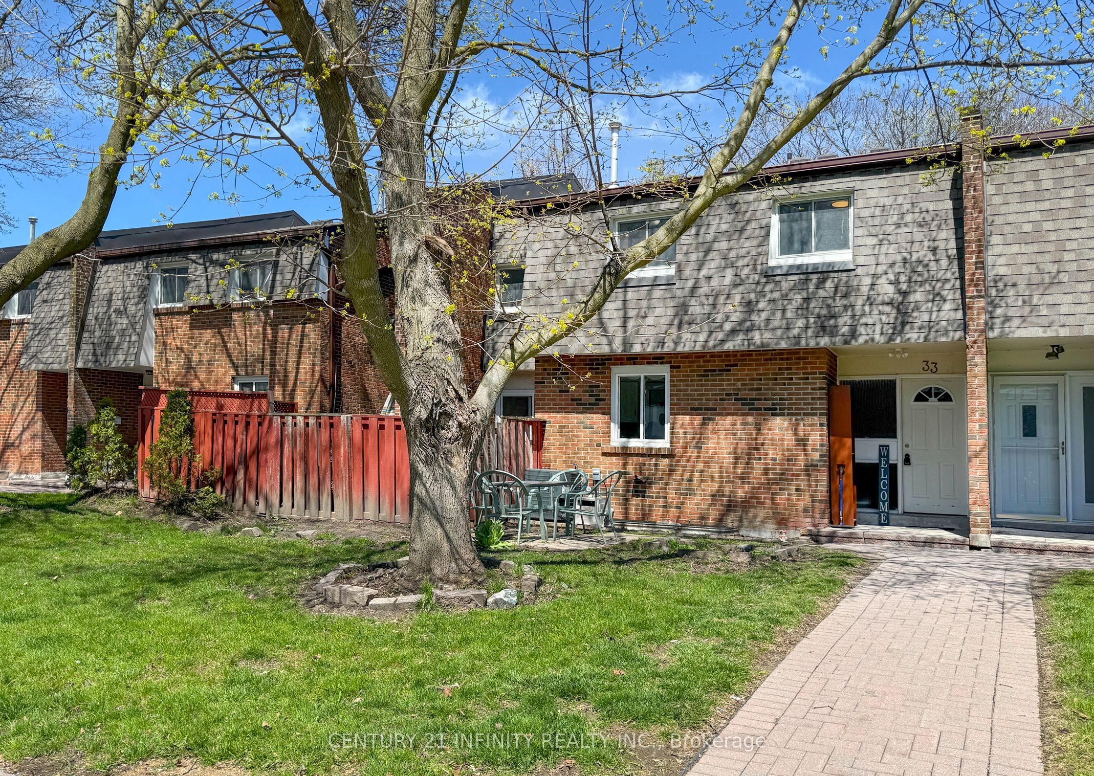 Additional image 3 of 33-101 Dovedale Drive, Whitby, ON, L1N 1Z7