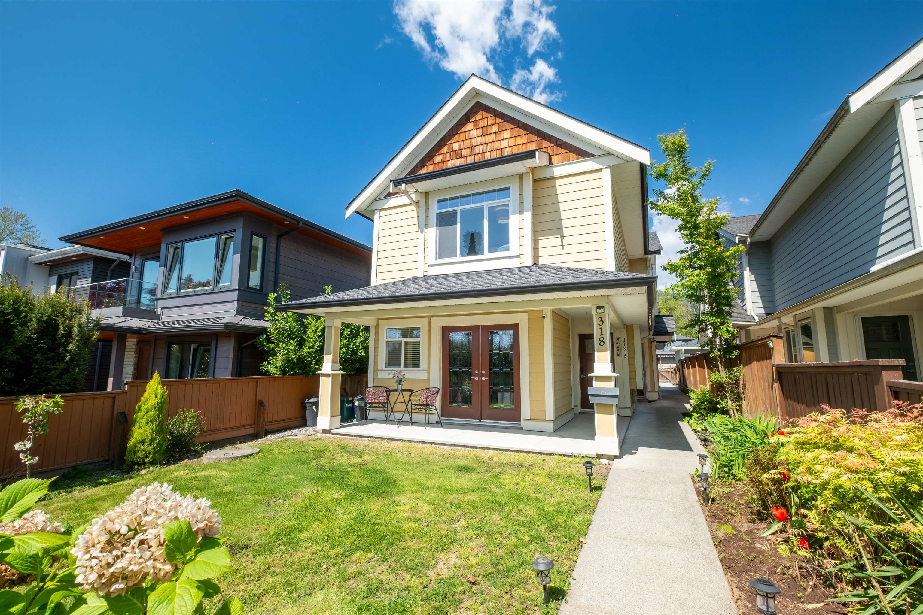 318 18th Street W, North Vancouver, BC, V7M 1W9