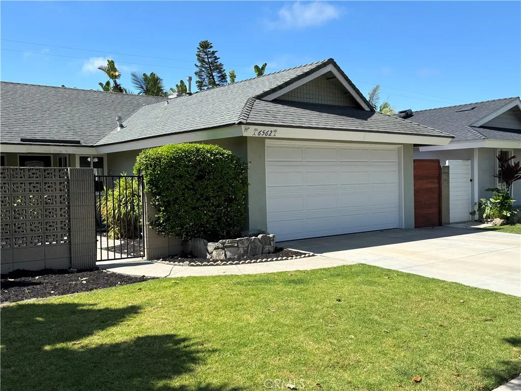 6562 Corrine Circle, Huntington Beach, CA 92647 photo 3