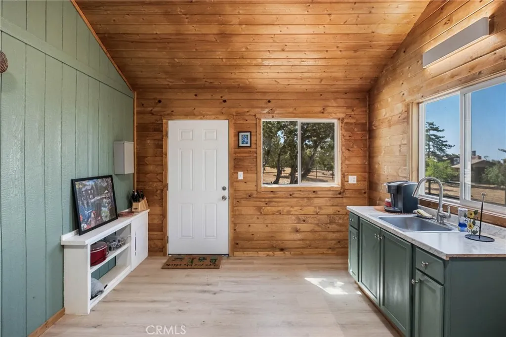 Additional image 112 of 984 Pinon Road, Pinon Hills, CA 92372