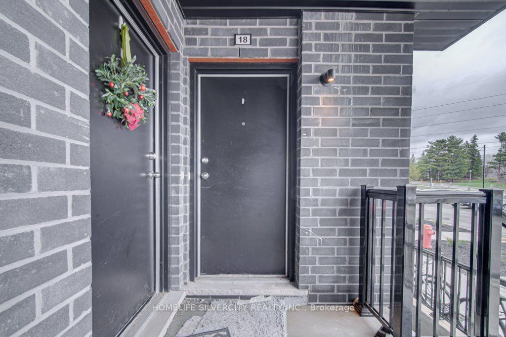Additional image 4 of #18-235 Chapel Hill Drive, Kitchener, ON, N2R 0S4