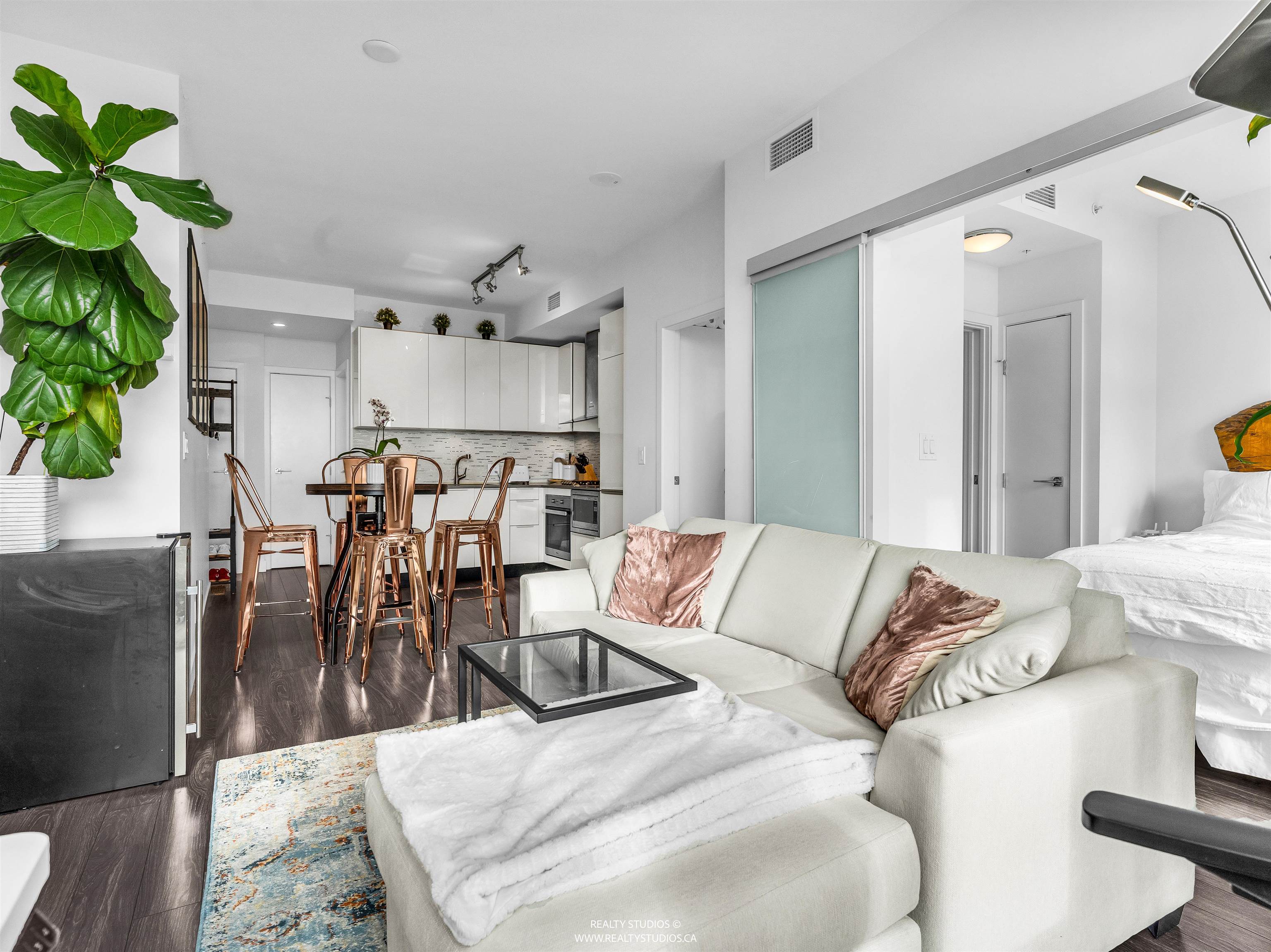 Additional image 2 of 3305-1283 Howe Street, Vancouver, BC, V6Z 0E3