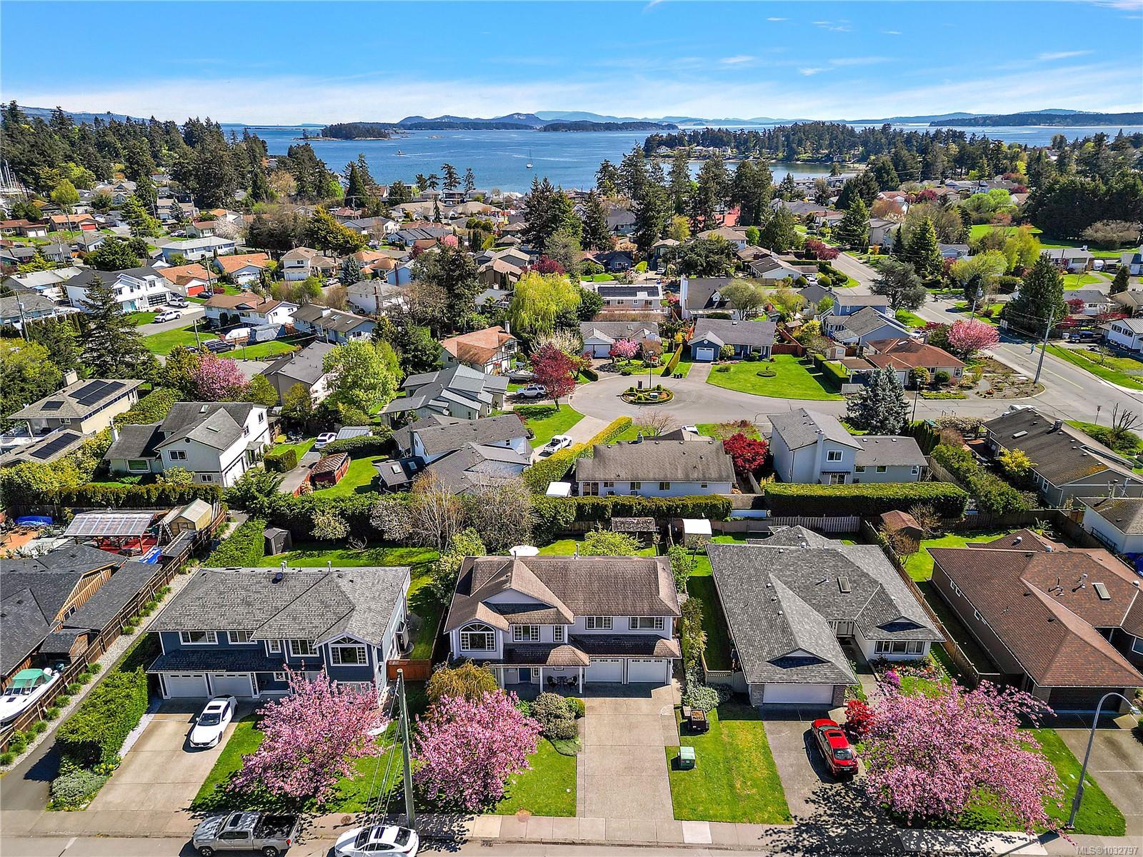 Additional image 5 of 10347 Bowerbank Road, Sidney, BC, V8L 3L6