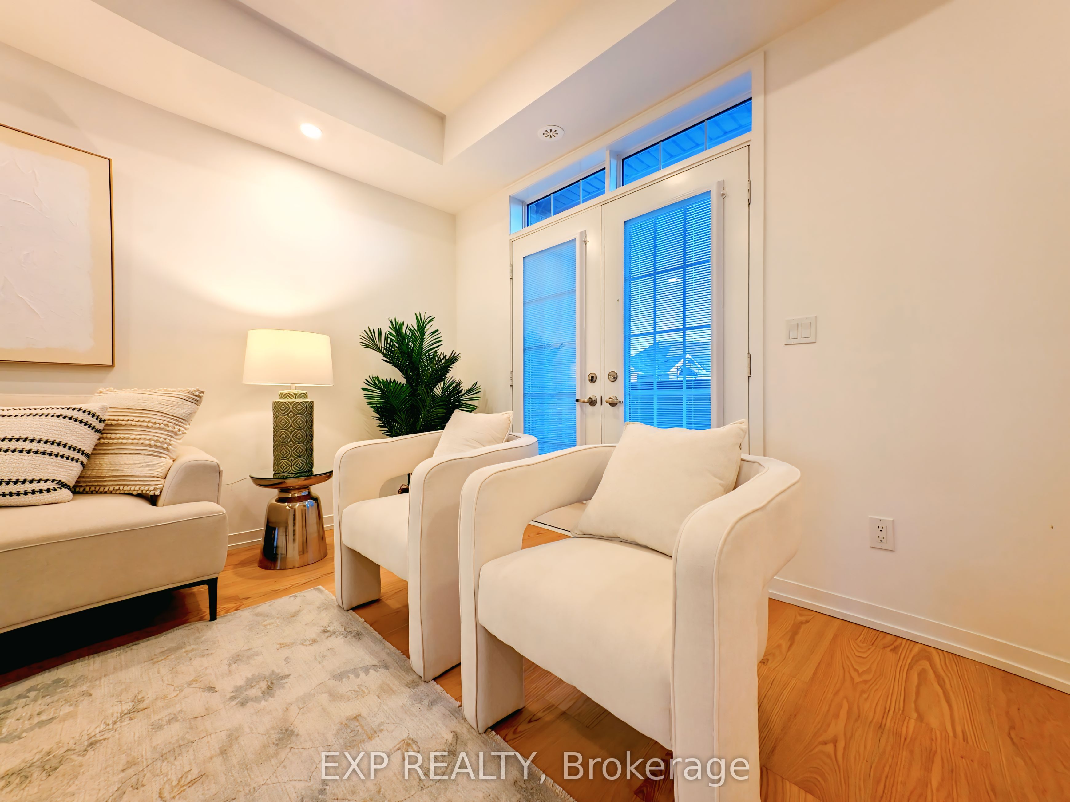 Additional image 2 of 340 Clay Stones Street, Newmarket, ON, L3X 0M1