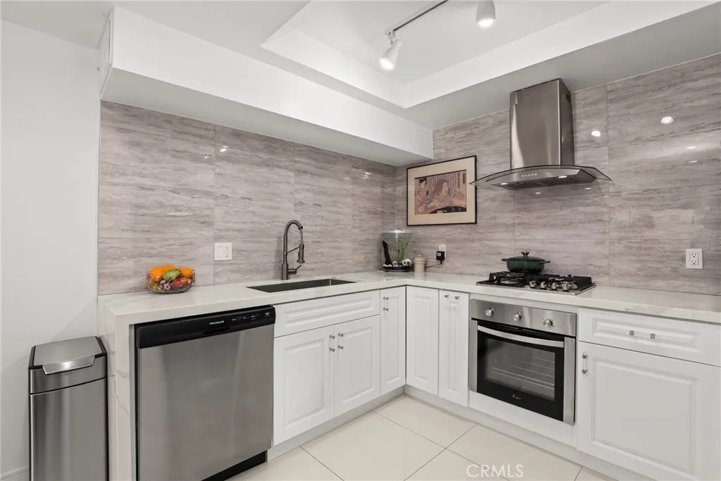 Additional image 11 of 10926 Bluffside Drive Unit 30, Studio City, CA 91604