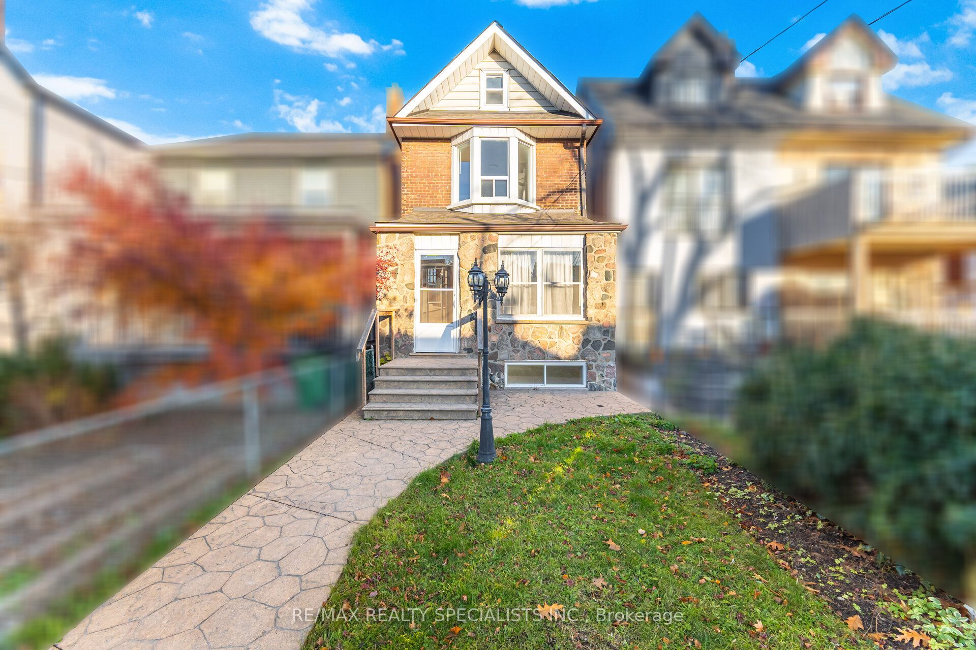 971 Saint Clarens Avenue, Toronto, ON, M6H 3X8