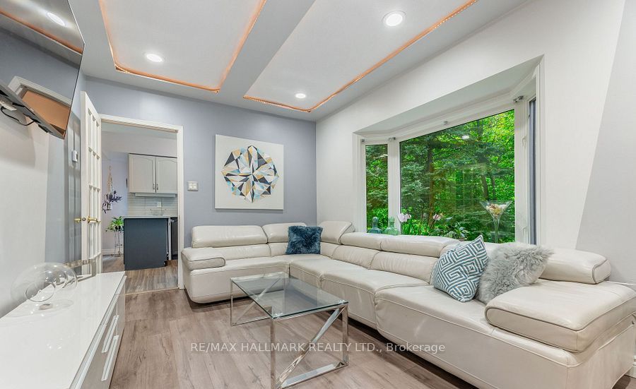 Additional image 6 of Upper-410 Clearmeadow Boulevard, Newmarket, ON, L3X 2C7
