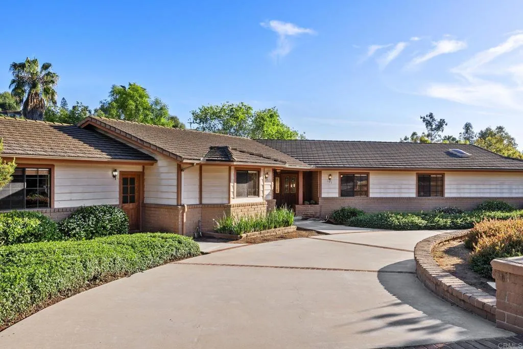 Additional image 50 of 103 Alta Mesa Drive, Vista, CA 92084